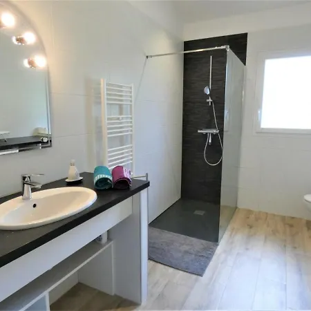 Azur, 4 Pieces, 6 Personnes - Fr-1-360-668 Tatil Evi *